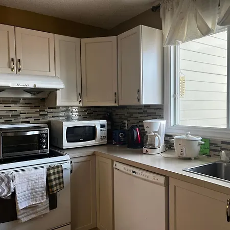 Beautiful Room Close Airport! Calgary Exterior photo